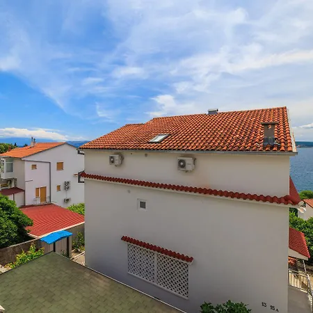Malerisches Nur 150 Meter Zum Mit Jacuzzi, Pool, Meerblick, Billard Dramalj