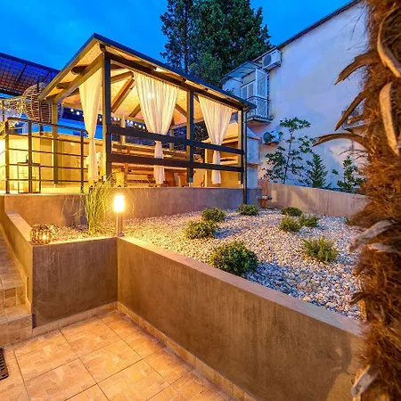 Apartament Malerisches Nur 150 Meter Zum Mit Jacuzzi, Pool, Meerblick, Billard *