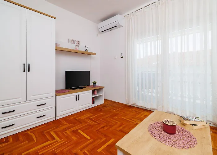 Malerisches Nur 150 Meter Zum Mit Jacuzzi, Pool, Meerblick, Billard Appartement *