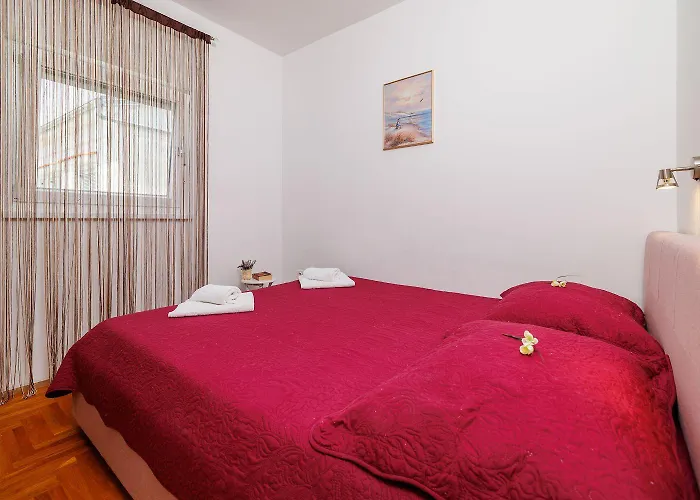 Appartement Malerisches Nur 150 Meter Zum Mit Jacuzzi, Pool, Meerblick, Billard Dramalj